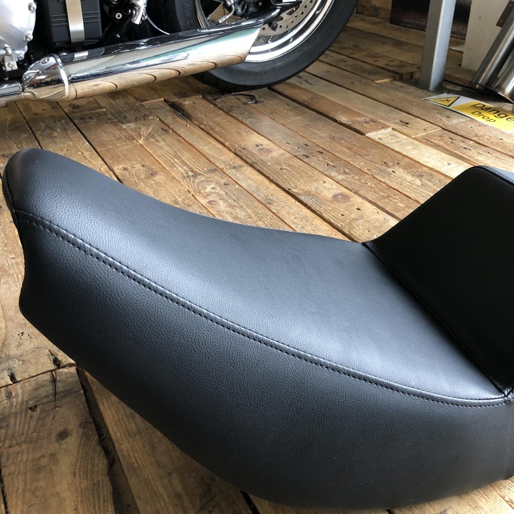 Saddlemen Step-Up seat for Indian Chief / Chieftain / Roadmaster